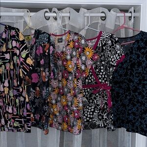 Lot of 5 Patterned scrub Tops